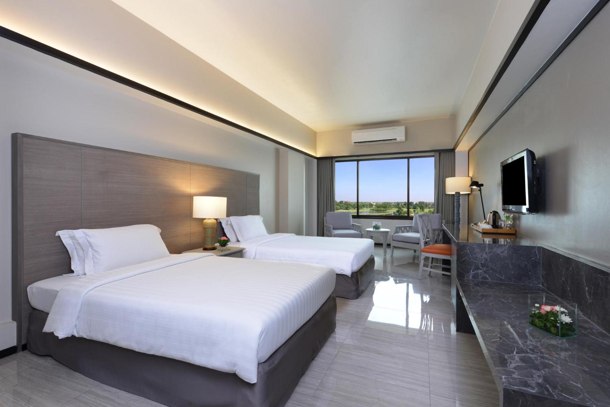 Tinidee Hotel Bangkok Golf Club - Sha Certified Pathum Thani Exterior photo
